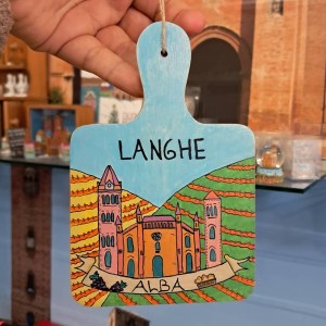 tagliere-langhe-paesaggio-dipinto-a-mano